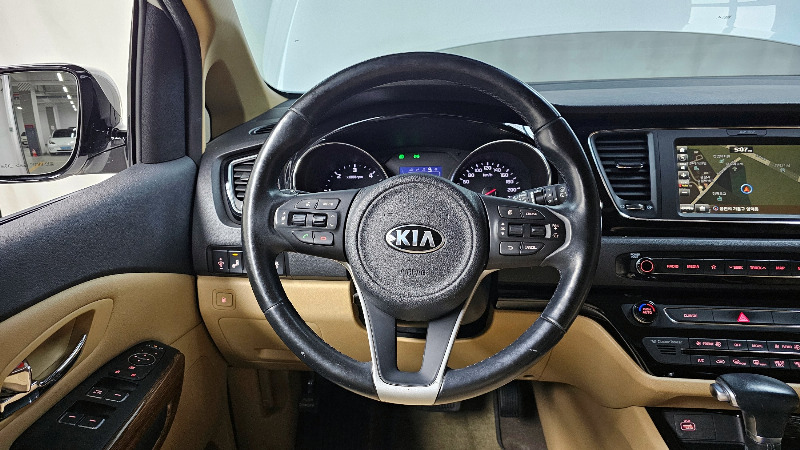 car KIA Carnival id60145 photo #13