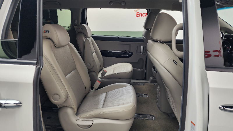 car KIA Carnival id60153 photo #11