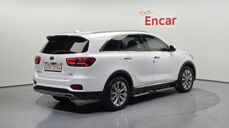 car KIA Sorento id60181 photo #2