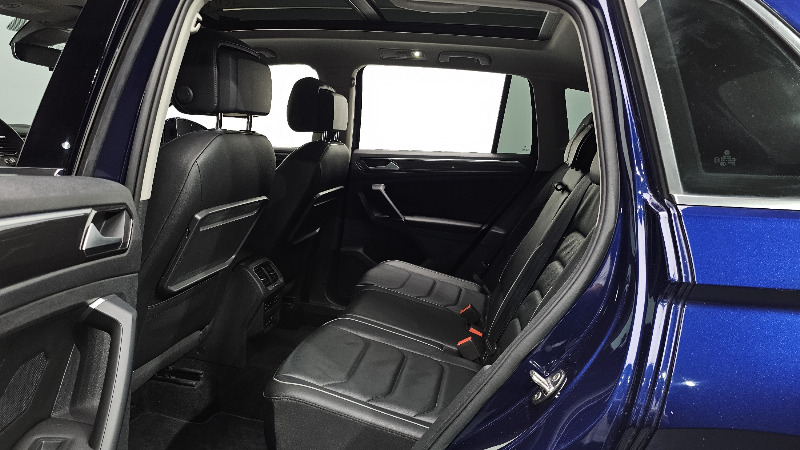 car Volkswagen Tiguan id60235 photo #12