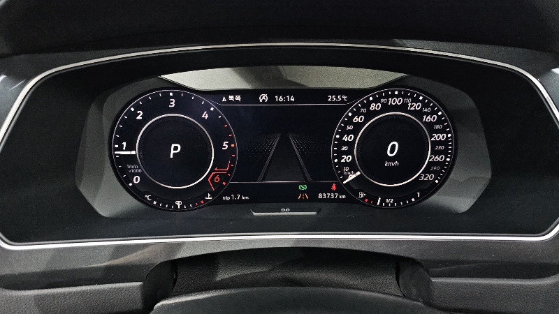 car Volkswagen Tiguan id60235 photo #8