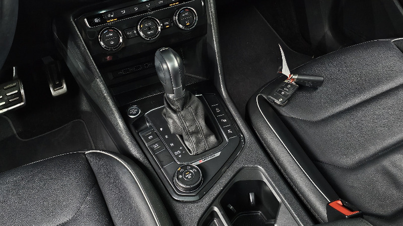car Volkswagen Tiguan id60235 photo #9