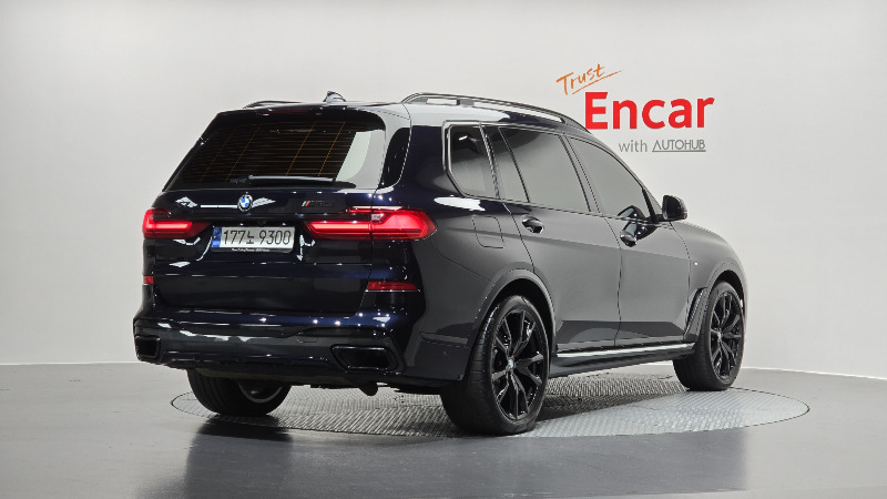 car BMW X7 id60248 photo #2