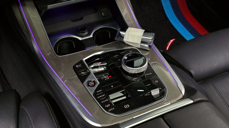 car BMW X7 id60252 photo #9