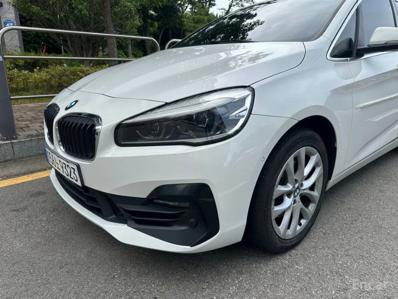 car BMW 2 Series id60259 main photo