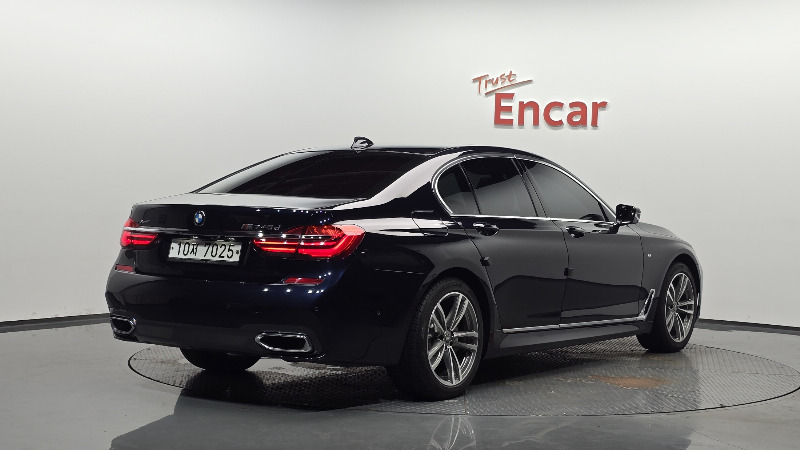 car BMW 7 Series id60283 photo #2