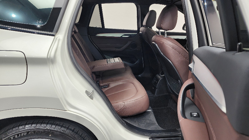car BMW X1 id60295 photo #12