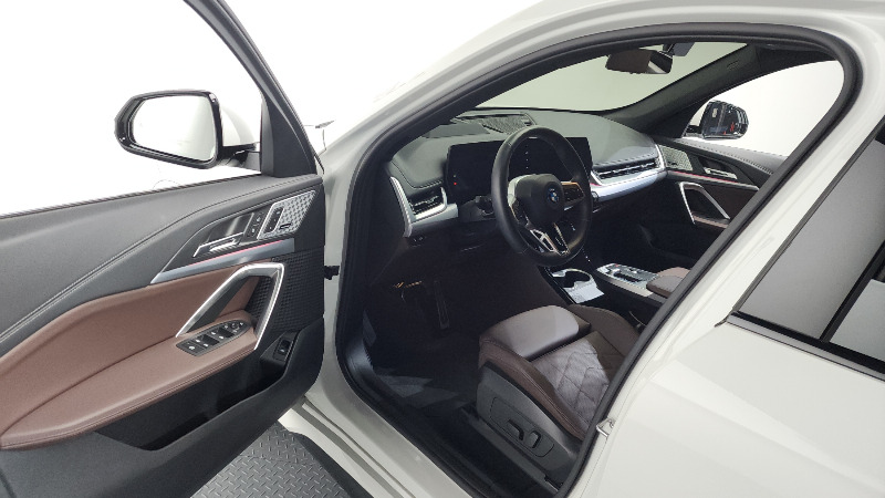 car BMW iX id60324 photo #10