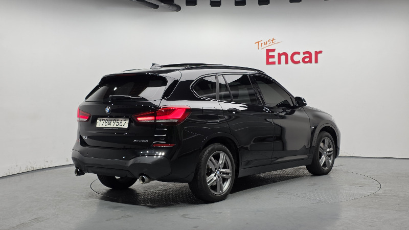 car BMW X1 id60327 photo #2