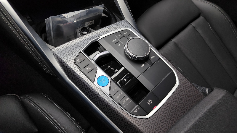 car BMW i4 id60328 photo #9