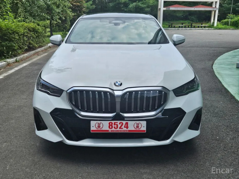 car BMW 5 Series id60347 main photo