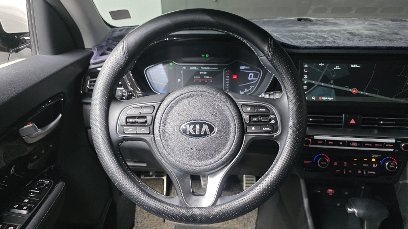 car KIA Niro id60385 photo #14