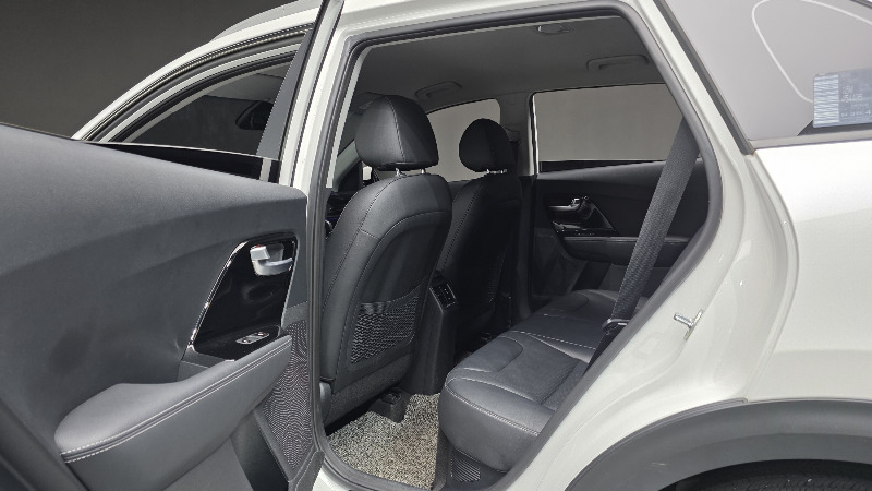 car KIA Niro id60385 photo #17