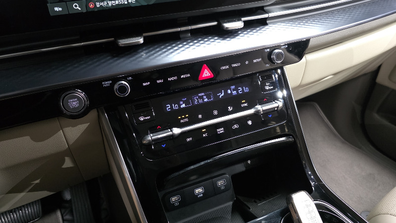 car KIA Carnival id60411 photo #17