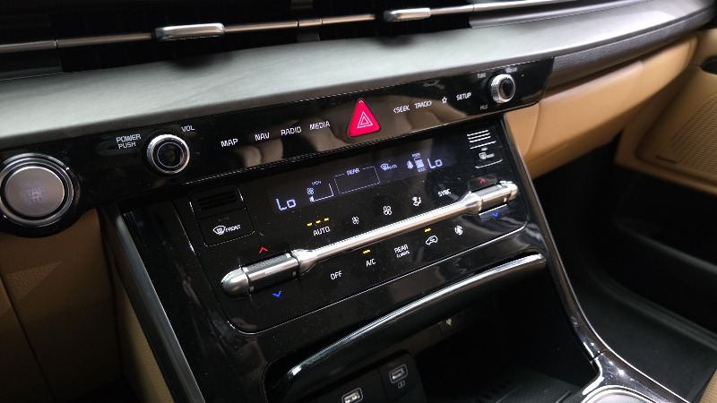 car KIA Carnival id60417 photo #17