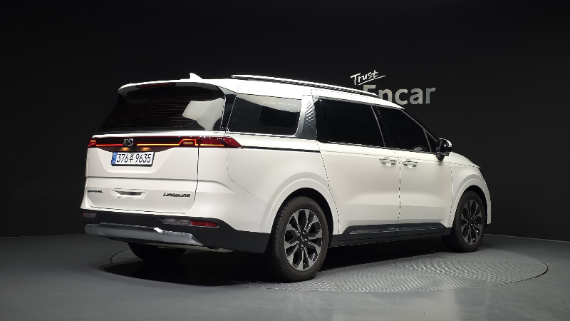 car KIA Carnival id60417 photo #2