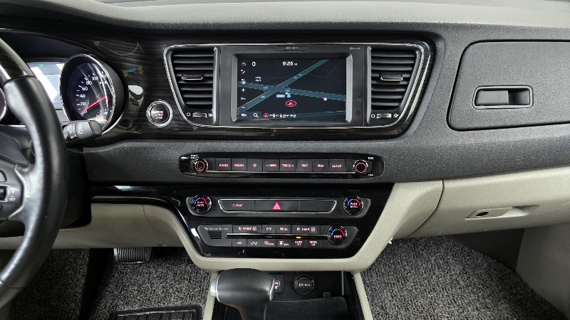 car KIA Carnival id60425 photo #14
