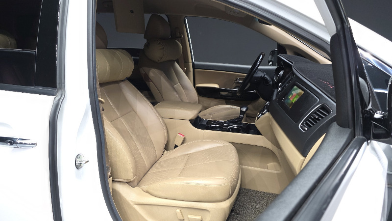 car KIA Carnival id60438 photo #11
