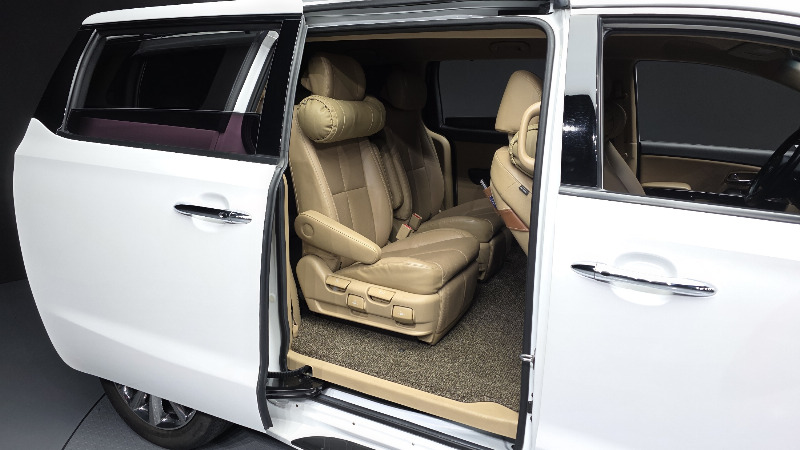 car KIA Carnival id60438 photo #12