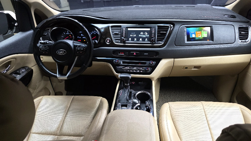 car KIA Carnival id60438 photo #7