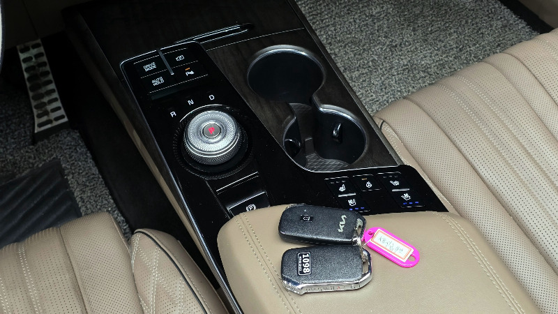 car KIA K8 id60647 photo #9
