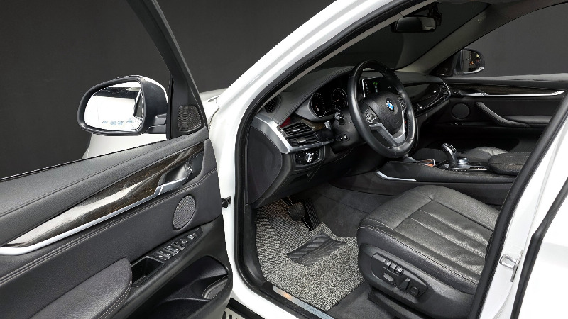 car BMW X6 id60683 photo #11