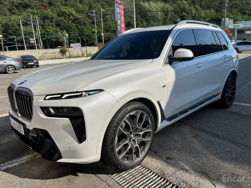 car BMW X7 id60713 main photo