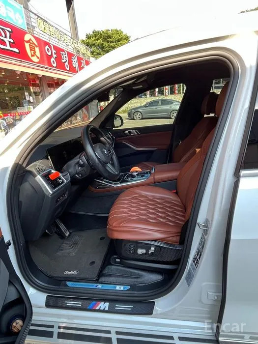car BMW X7 id60713 photo #10