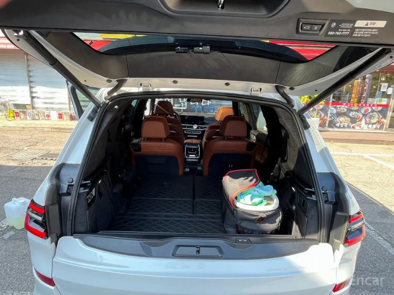 car BMW X7 id60713 photo #16