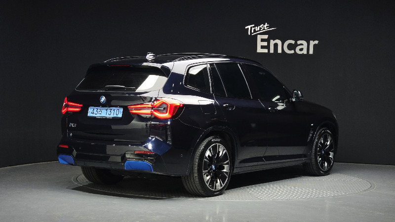 car BMW iX3 id60741 photo #2