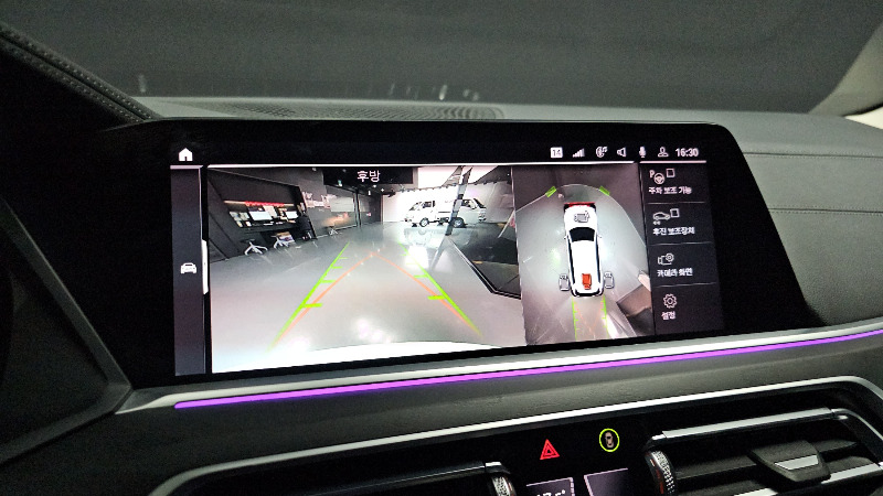 car BMW X7 id60743 photo #14