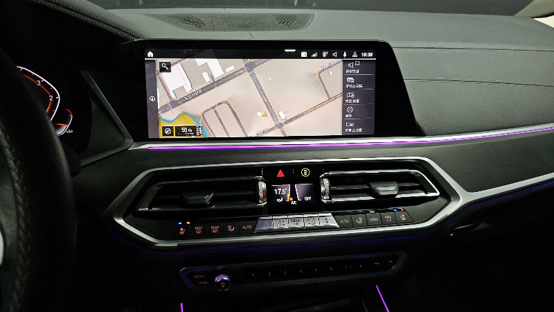 car BMW X7 id60743 photo #17