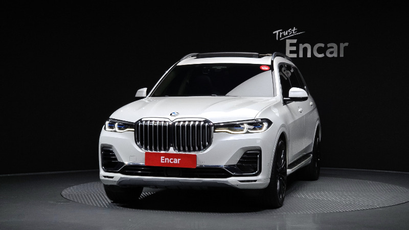 car BMW X7 id60743 photo #3