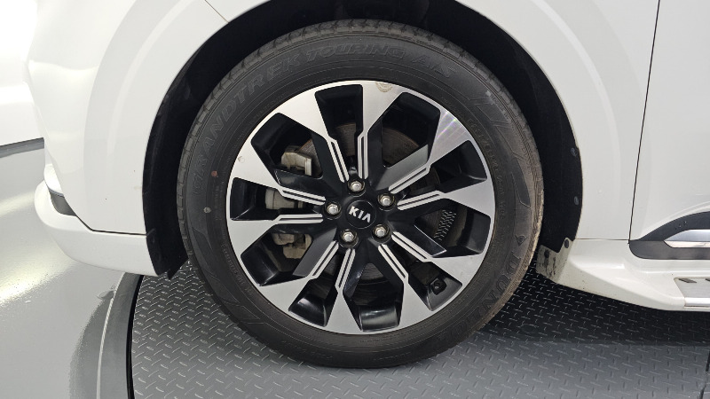 car KIA Carnival id60843 photo #5