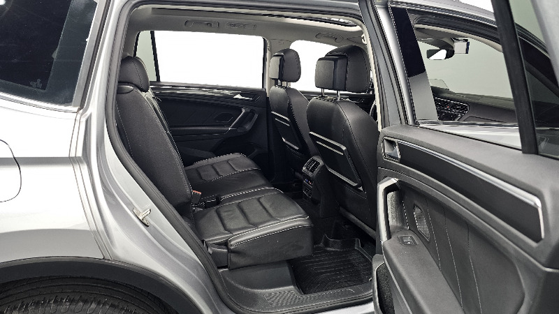car Volkswagen Tiguan id60859 photo #11