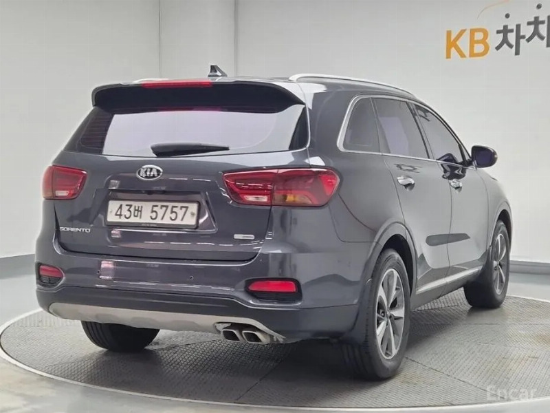 car KIA Sorento id60893 photo #3