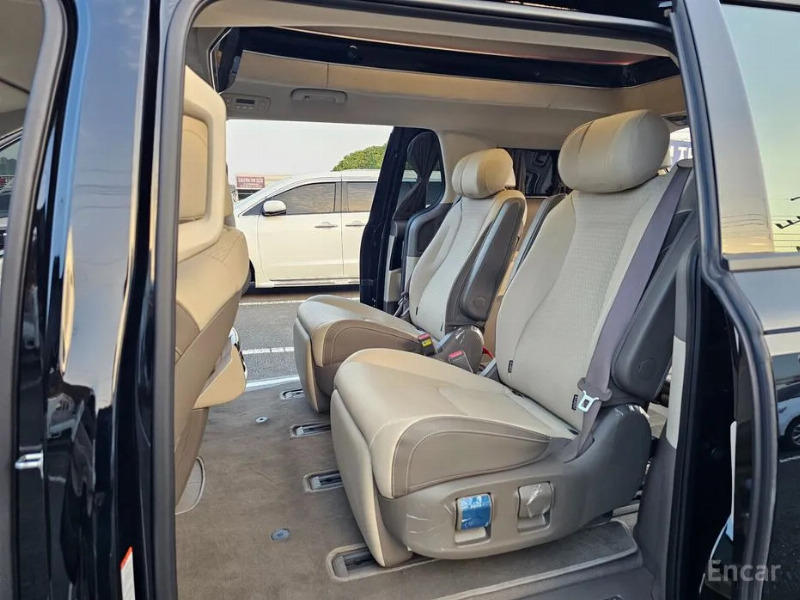car KIA Carnival id60904 photo #10