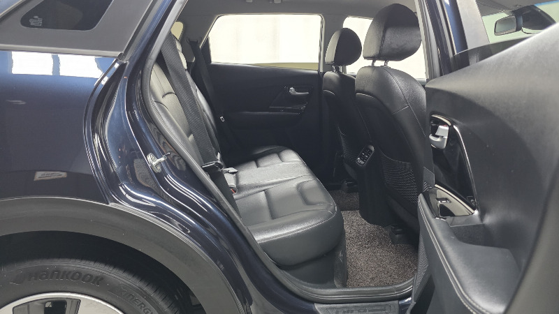 car KIA Niro id60909 photo #12