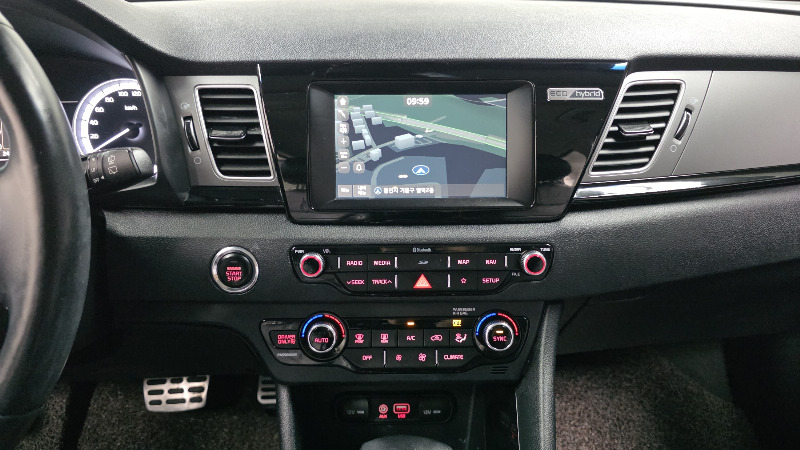 car KIA Niro id60909 photo #14