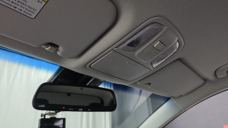 car KIA Niro id60909 photo #18