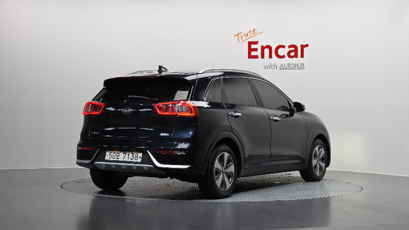 car KIA Niro id60909 photo #2