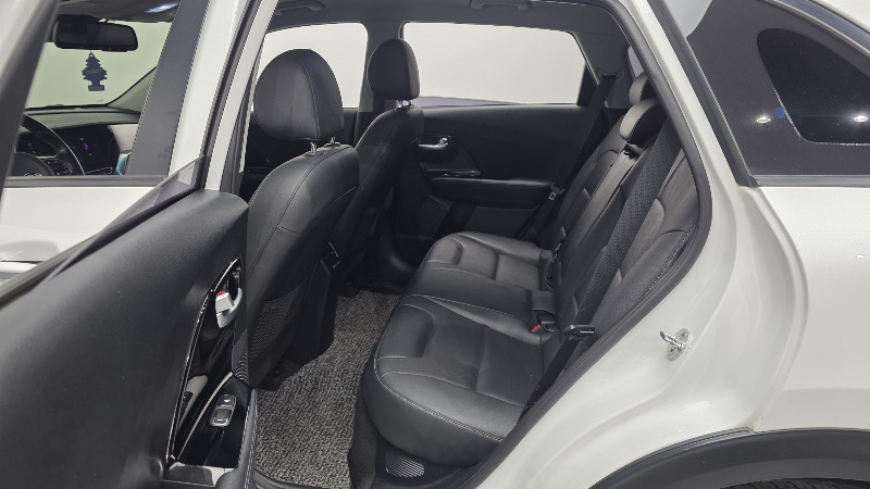 car KIA Niro id60948 photo #12
