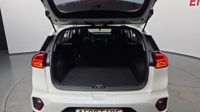 car KIA Niro id60948 photo #17