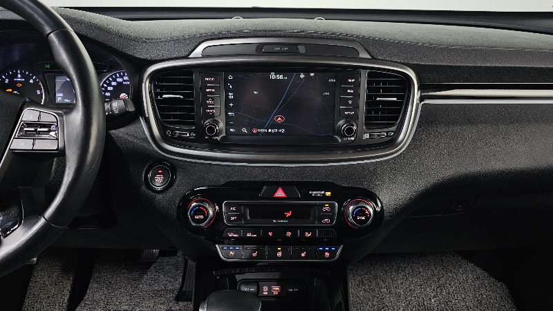 car KIA Sorento id60962 photo #16
