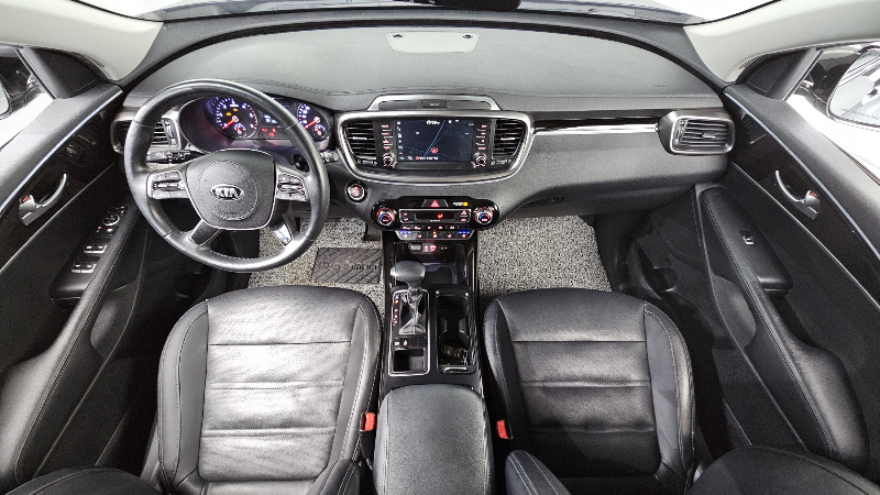 car KIA Sorento id60962 photo #7