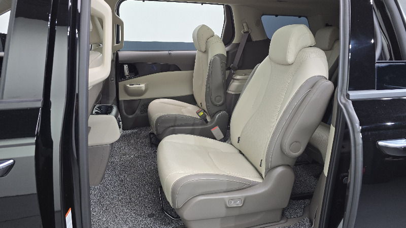 car KIA Carnival id61005 photo #11