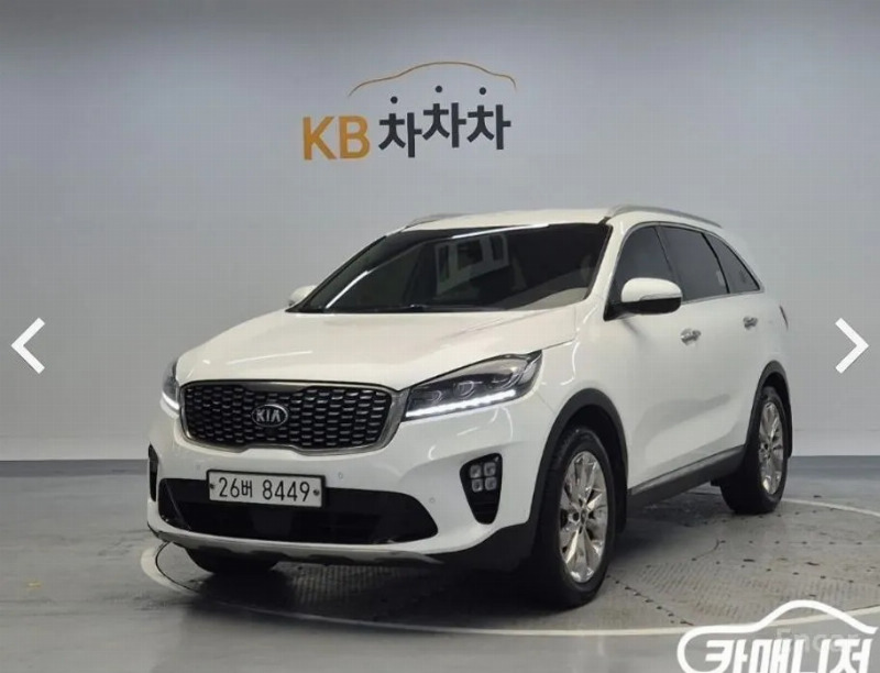 car KIA Sorento id61019 main photo