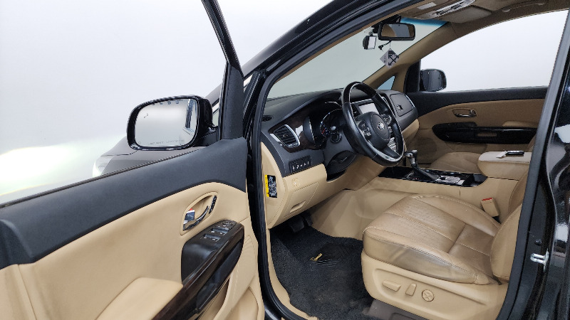 car KIA Carnival id61029 photo #10