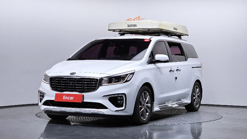 car KIA Carnival id61030 main photo
