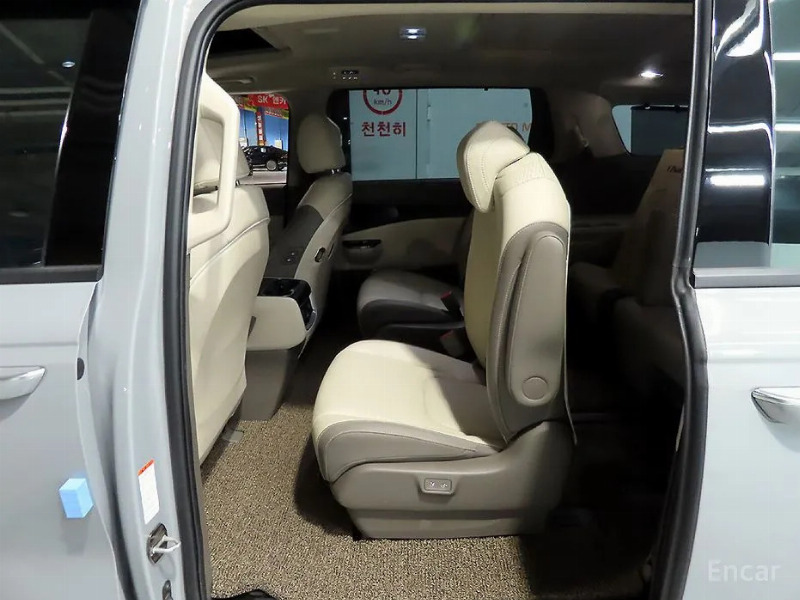 car KIA Carnival id61114 photo #7